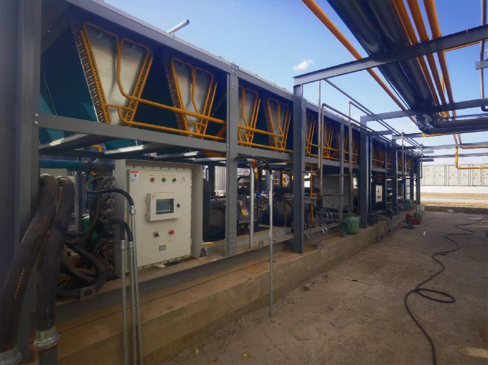 石油化工（gōng）冷水機案例（lì）